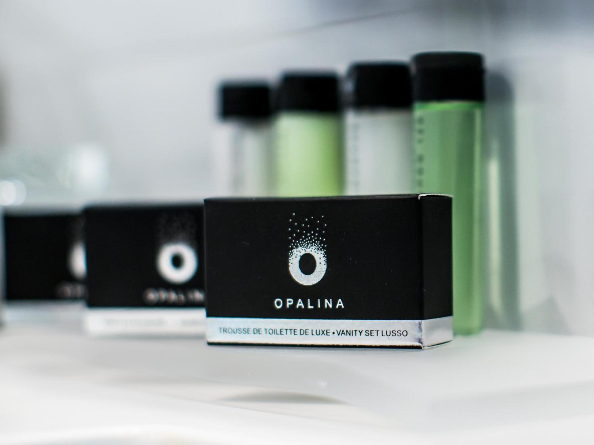 Otl Gouverneur 셔브룩 외부 사진 Opalina soap